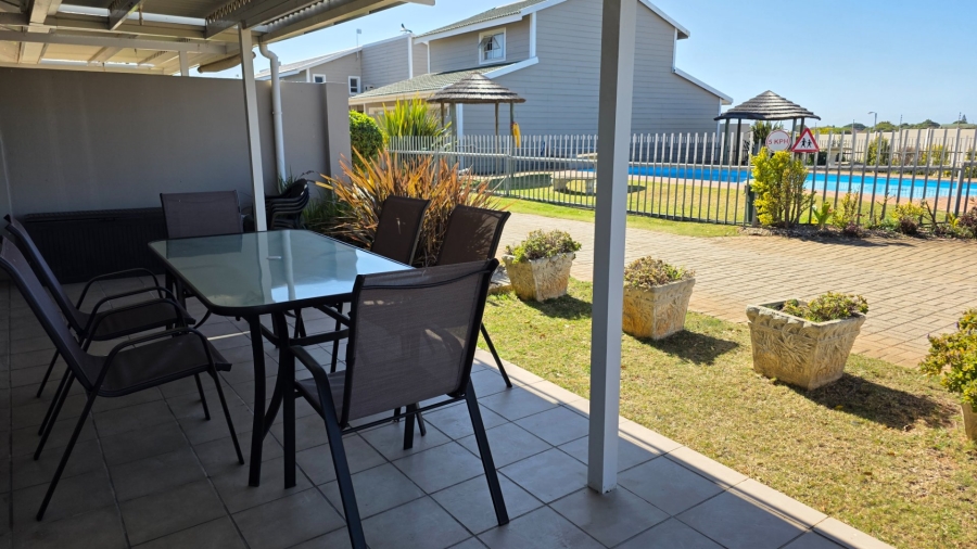2 Bedroom Property for Sale in Hartenbos Central Western Cape